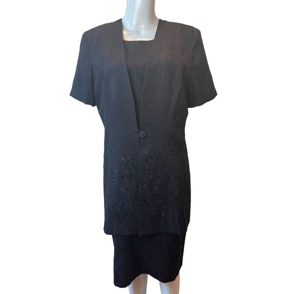 Karin Stevens Women's Skirt Suit Embroidered One Button Short Sleeve Black SZ 12 - Picture 1 of 7